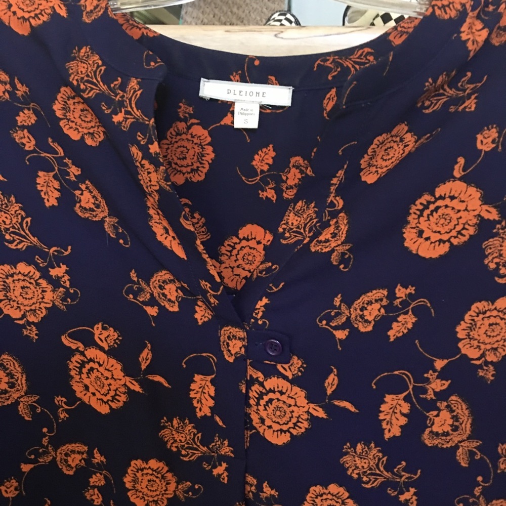 Tunic - Picture 3 of 6